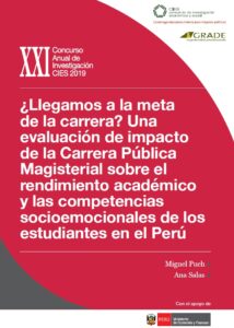 Impacto de la carrera pública magisterial sobre rendimiento académico y competencias socioemocionales de estudiantes